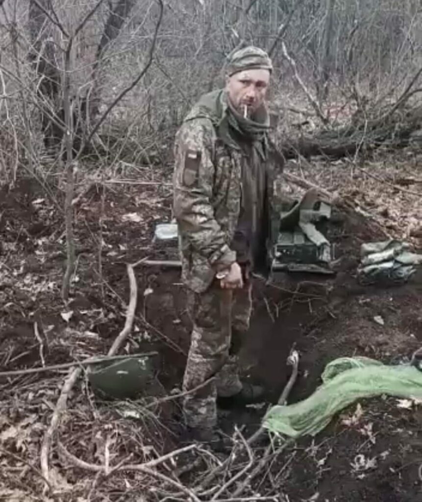 Soldatul ucrainean împușcat de ruși a fost identificat. Imaginea sa a devenit simbolul eroismului în război
