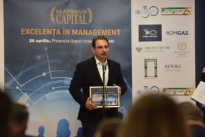 Daniel Epure, director Fundația Metropolis, pe scena Galei Capital „Excelență în Management”, Sursa foto Christian Blancko