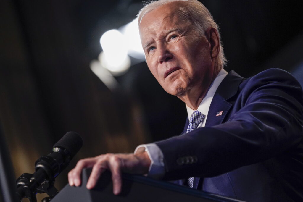 Joe Biden acuză posturile de știri că folosesc „minciuni spuse pentru profit și putere”. Președintele SUA a făcut glume acide la adresa Fox News