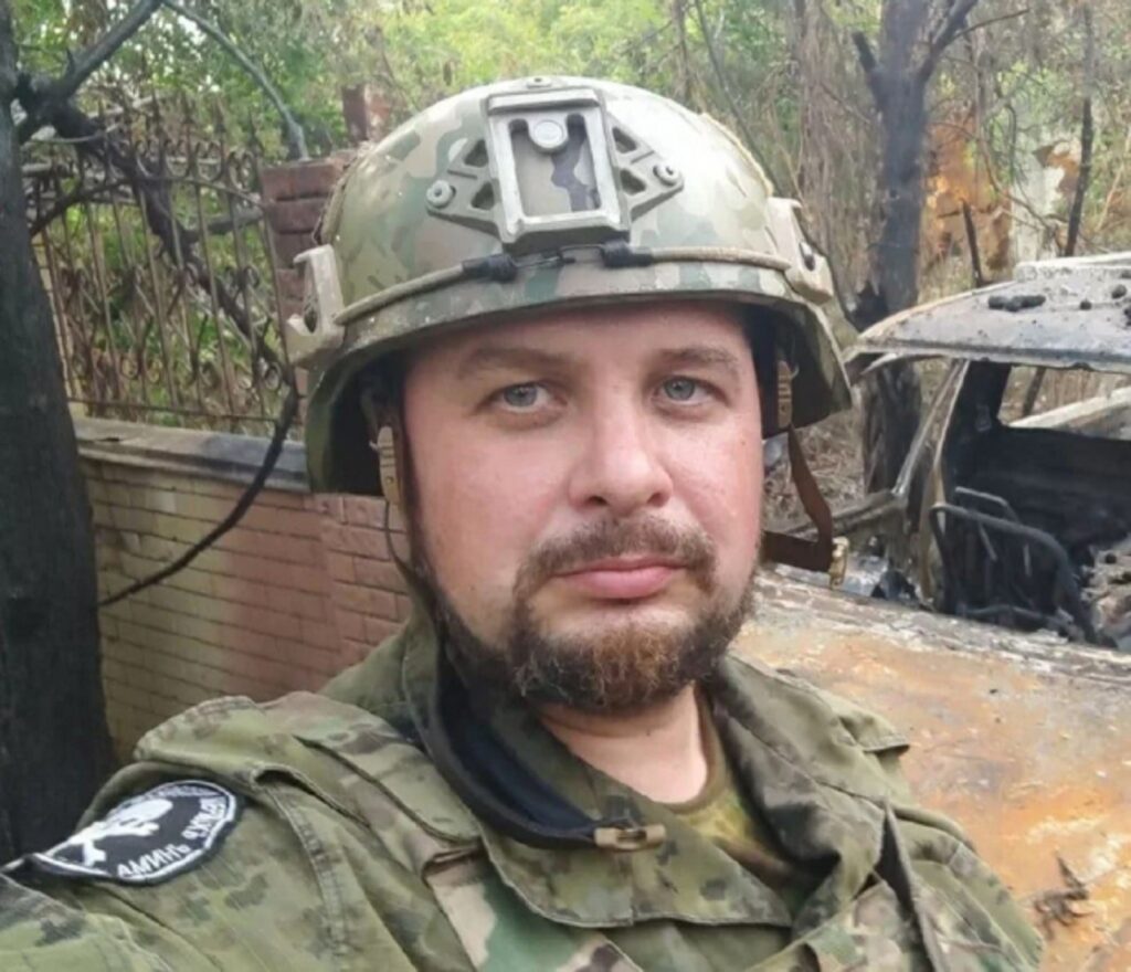 Cine este Vladlen Tatarski, blogger militar rus, care a fost ucis cu o bombă într-o cafenea din Sankt Petersburg
