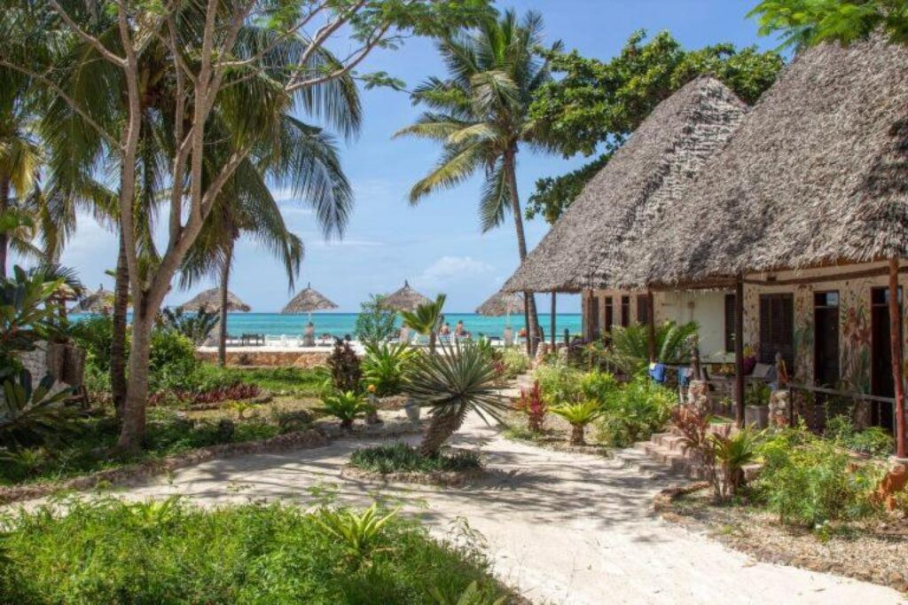 Resort românesc, de patru stele, destinație turistică în Zanzibar. O noapte de cazare este mai ieftină decât pe Litoral
