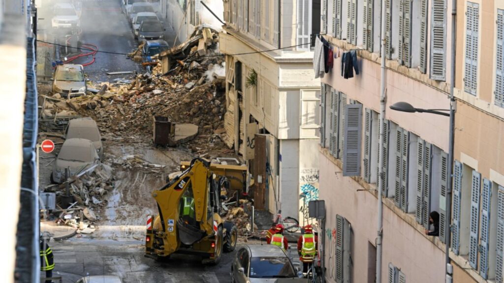 O clădire cu patru etaje s-a prăbușit în centrul Marsiliei: „Totul s-a cutremurat, am văzut oameni alergând şi era fum peste tot”