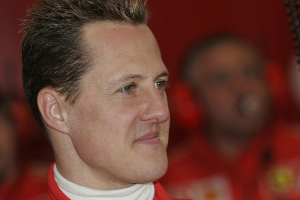 În urma „interviului” cu Michael Schumacher generat de AI, redactorul șef al revistei a fost demis