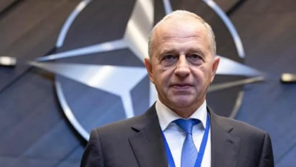 Mircea Geoană, curtat de PSD la prezidențiale:  Au fost la mine în birou