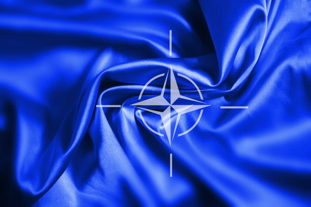 Miniștrii de externe ai NATO au pus pe ordinea de zi consolidarea și menținerea sprijinului pentru Ucraina