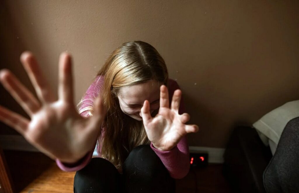 Orice act sexual cu un copil de până la 16 ani va fi considerat viol. S-a votat legea
