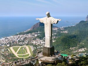Povestea enigmaticului sculptor român care a realizat chipul lui Iisus din Rio de Janeiro, cel mai mare simbol al creștinismului din lume