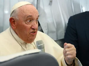 Papa Francisc, provocare pentru Trump