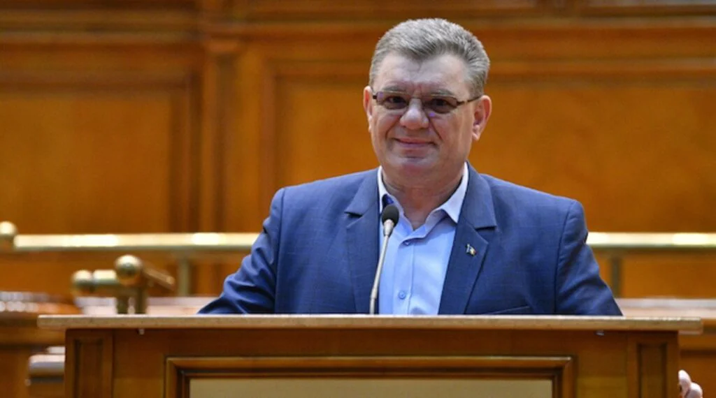 Scandal la Parlament. Dumitru Coarnă îi face „homosexuali” pe foștii colegi din PSD. Ce l-a enervat pe fostul șef de sindicat al polițiștilor