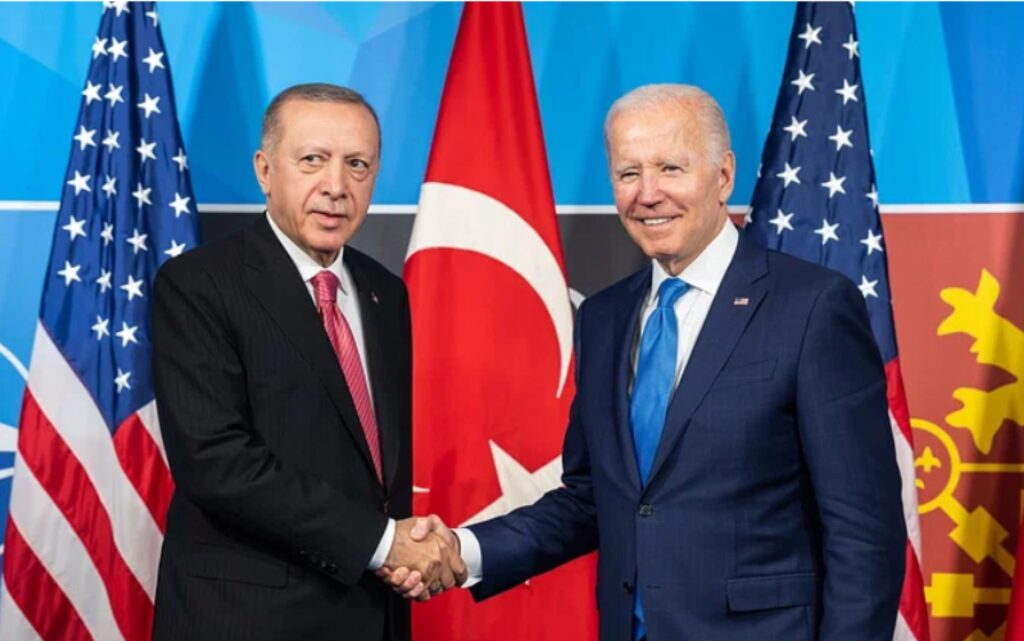 Biden și Erdogan au discutat prima oară după alegerile din Turcia. Livrările de avioane F-16 și aderarea Suediei la NATO, principalele teme abordate