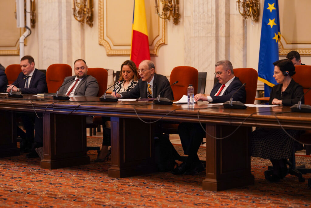 Bucureștiul găzduiește unul dintre cele mai mari summit-uri despre problemele și direcțiile în care merge omenirea