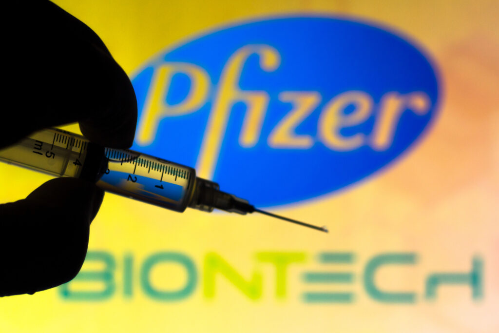 Pfizer și BioNTech ar putea da lovitura pe piața farmaceutică. Dezvoltă un nou vaccin pentru o afecțiune de natură infecțioasă