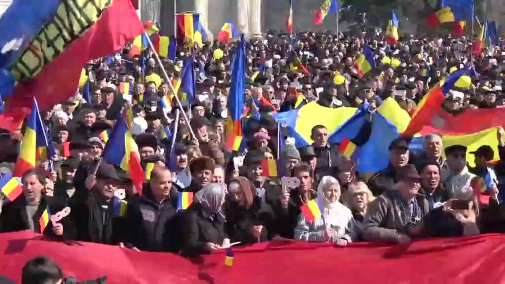Sondaj în Republica Moldova. Peste 50% dintre moldoveni nu vor unirea cu România