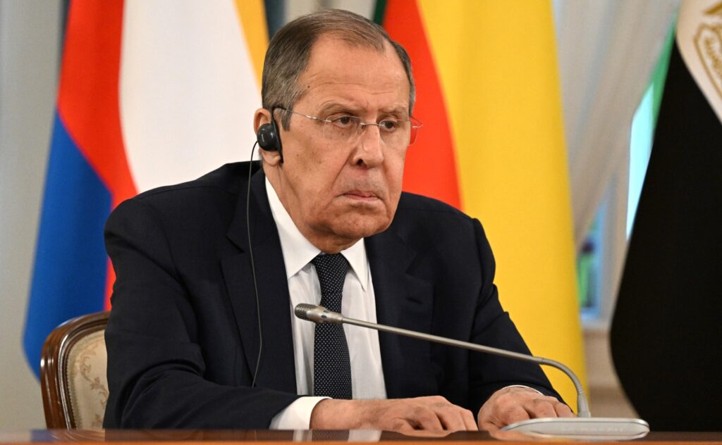 Lavrov dă asigurări că Rusia nu va folosi arme nucleare tactice. Diplomatul rus l-a trimis pe președintele american la doctor