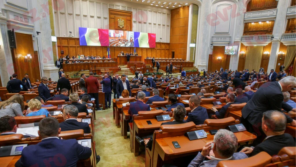 Parlamentarii își reiau activitatea. Sesiunea ordinară debutează pe 1 februarie