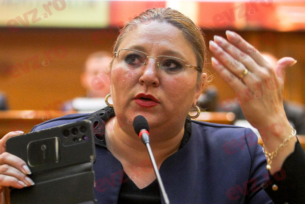 Diana Șoșoacă și-a făcut soțul prim-vicepreședinte la partid