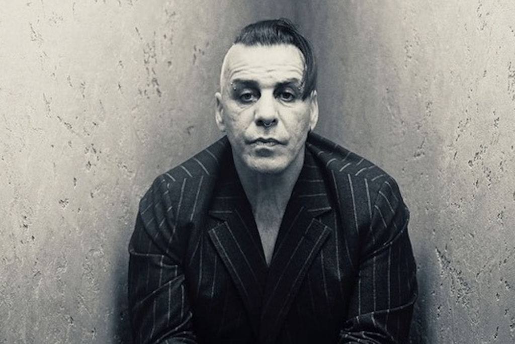 Till Lindemann, solistul trupei Rammstein, comentează acuzațiile de agresiune îndreptate împotriva sa de mai multe femei
