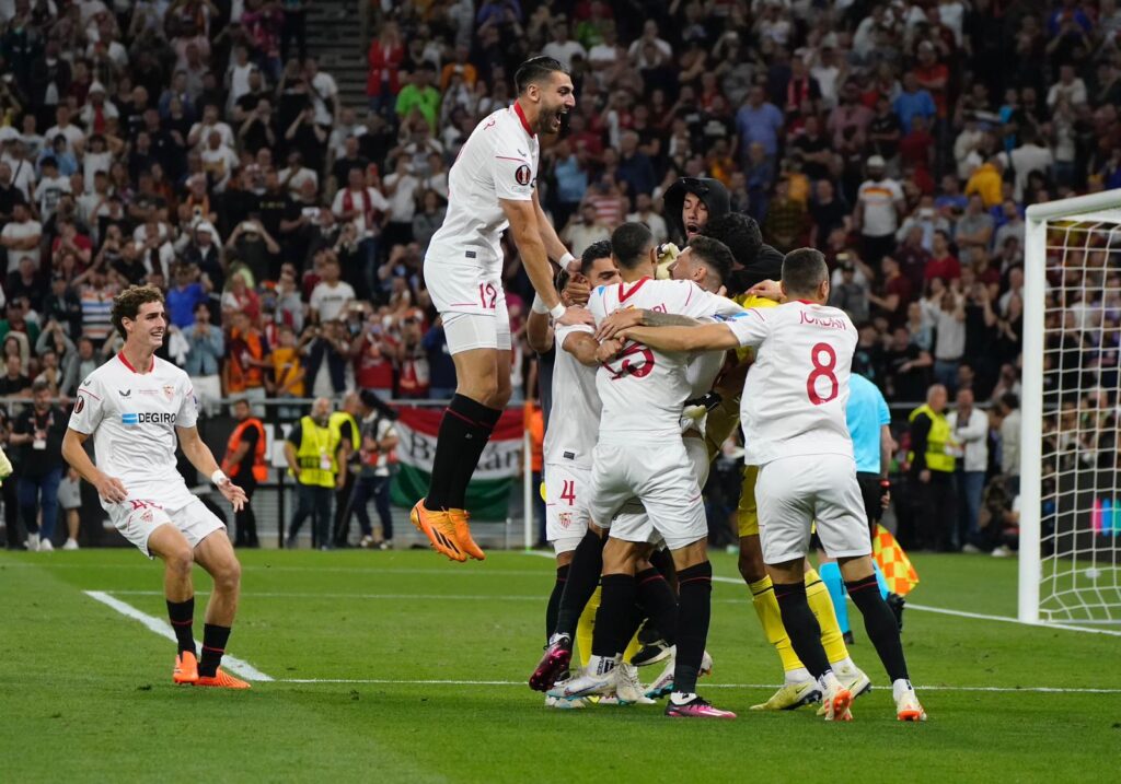 Sevilla câștigă Europa League! Un meci palpitant, cu întorsături spectaculoase. AS Roma, învinsă de arbitru