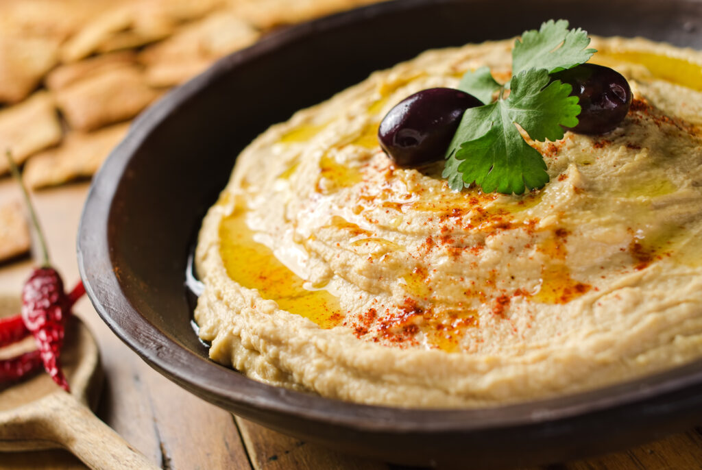 Hummusul, o delicatesă culinară istorică. Încercați o rețetă de acum 800 de ani