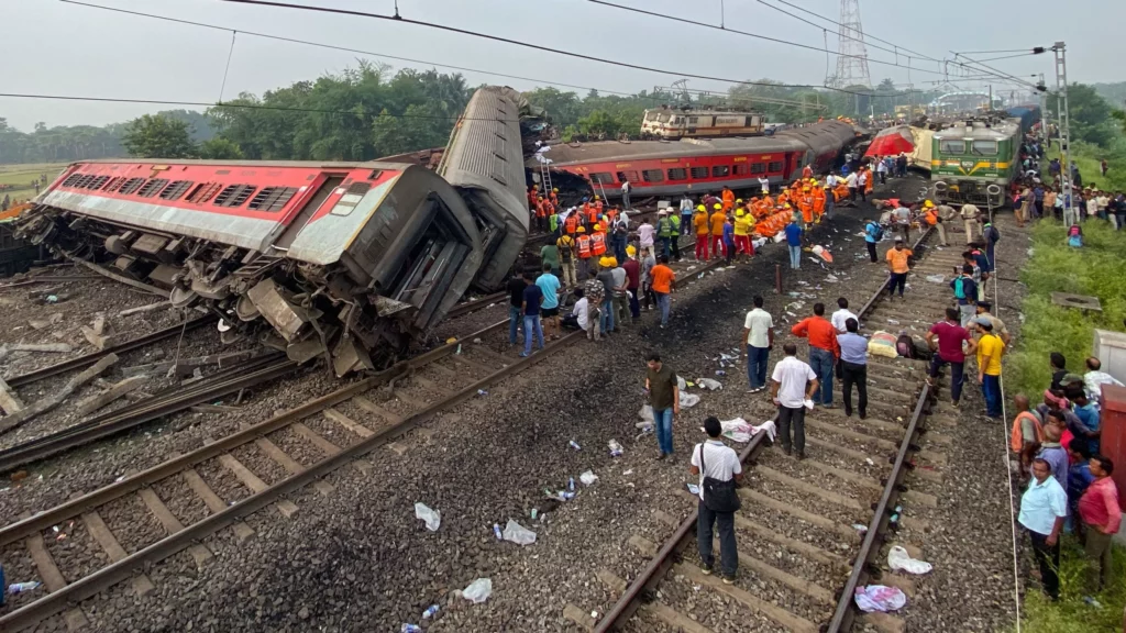 Investigațiile privitoare la accidentul de tren din India sunt departe de finalizare. Au murit peste 300 de oameni