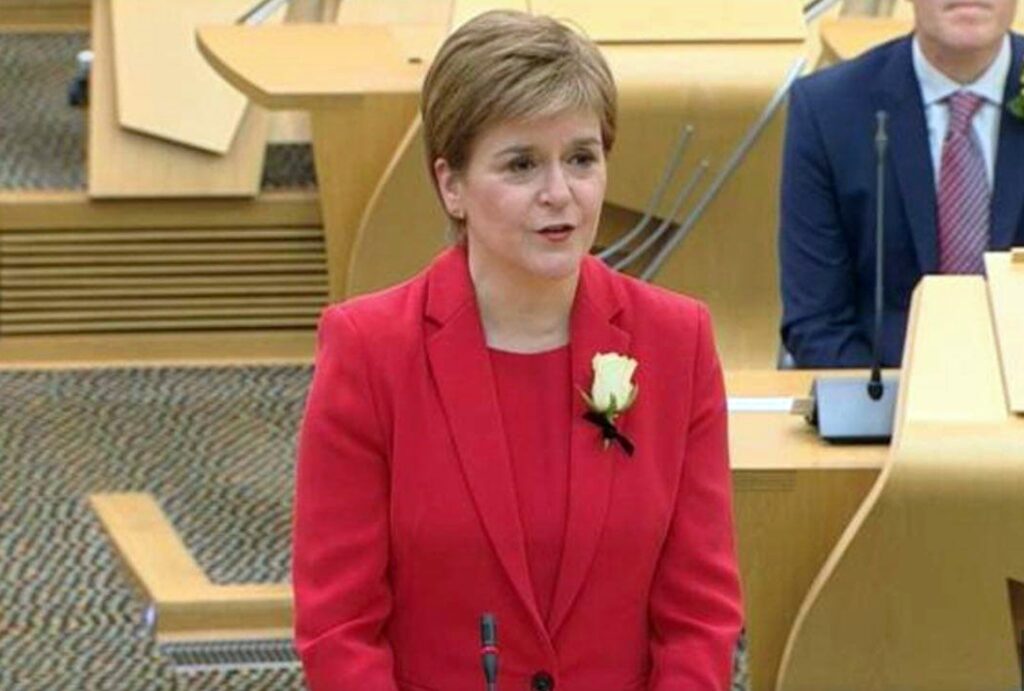 Fostul premier al Scoției încalcă legea. Ce a făcut Nicola Sturgeon