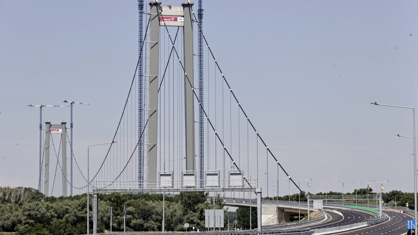 Podul de la Brăila, într-o continuă reparație. Noi probleme cu asfaltul