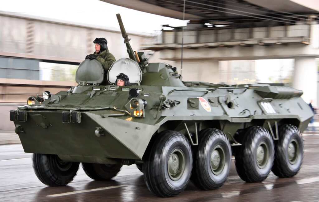 Bulgaria trimite în Ucraina vehicule militare de fabricaţie sovietică