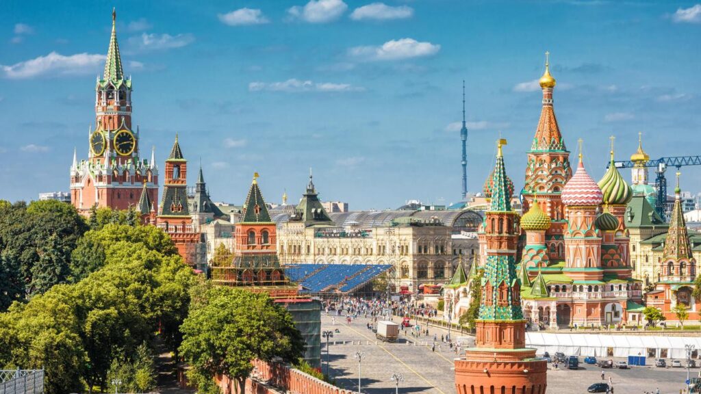 Moscova fierbe. Elitele ruse promit să răzbune „mândria lui Putin”