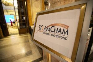 AmCham România avertizează: Fără reforme structurale, România riscă să rămână în impas bugetar