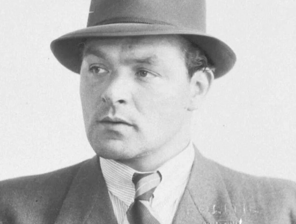Portretul unui escroc și criminal nazist: Dries Riphagen (1909-1973)