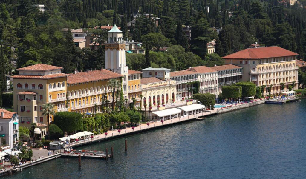 Proprietarii Dedeman au achiziționat un hotel în Italia. Nu orice își permite să plătească o noapte de cazare