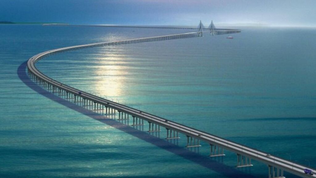 „Situaţie excepţională” pe podul Crimeei. Circulaţia a fost sistată