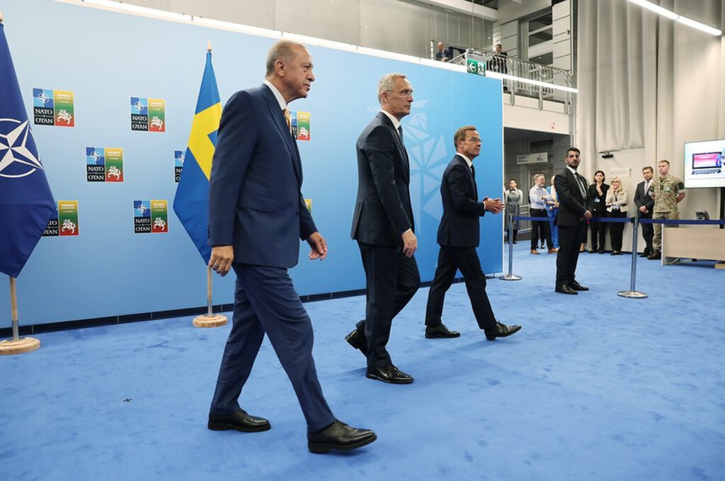 Suedia, în NATO. Erdogan, aplaudat ca un star la Vilnius