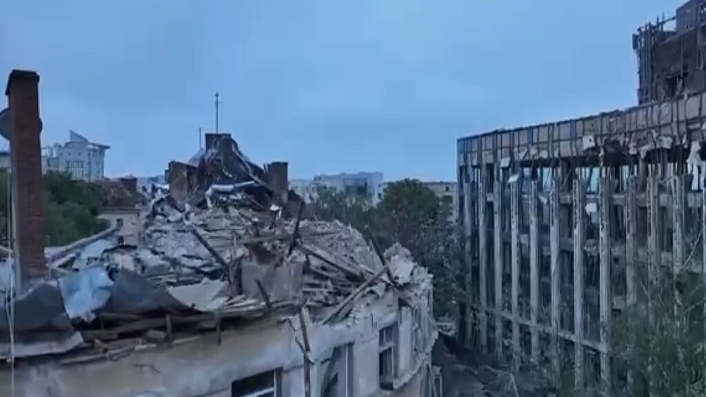 Atac nocturn cu rachete la Liov, cu morţi şi răniţi