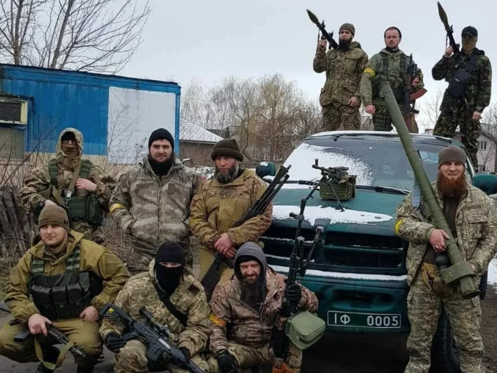 Militari ceceni luptă în Ucraina împotriva ruşilor. O operaţiune de a lor, virală pe Internet