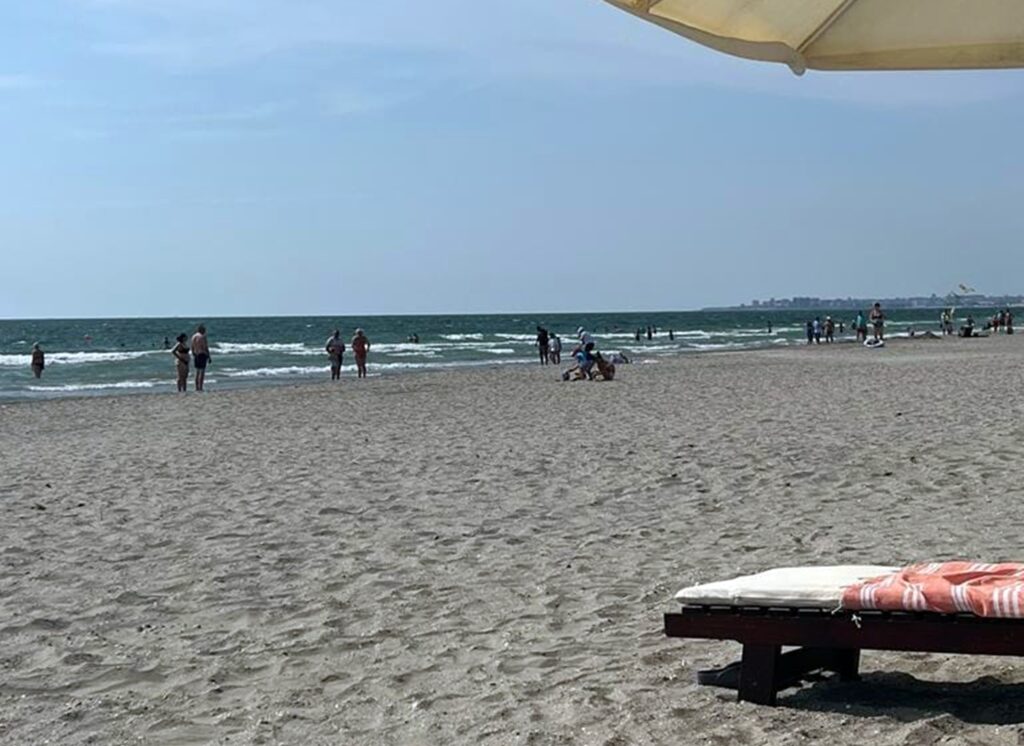 Plajă preferată de români, închisă pentru două luni