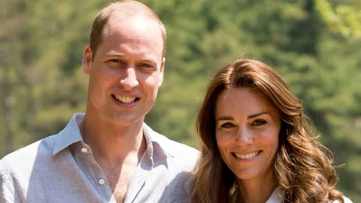 Kate Middleton l-a înşelat pe William cu fostul iubit. O prietenă dă totul în vileag