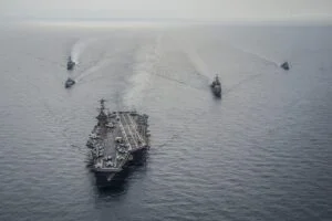 nave militare în Marea Chinei de Sud