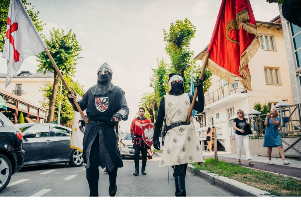 Festivalul „Cavalerul Negru” de la Curtea de Argeș. Un eveniment care i-a fascinat pe spectatori
