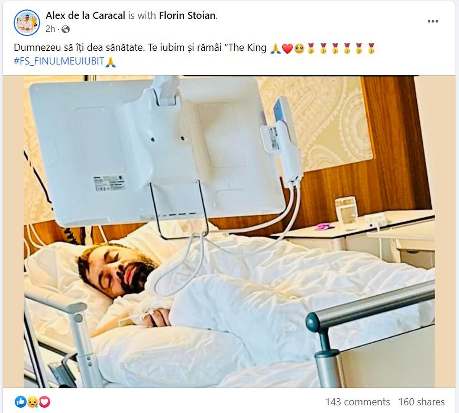 Florin Salam, fotografiat pe patul de spital. Nopțile nedormite și-au spus cuvântul