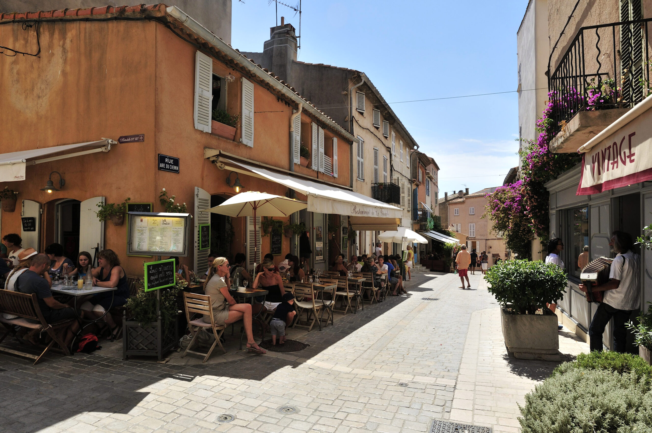 Saint-Tropez, Franța, restaurant, clienți