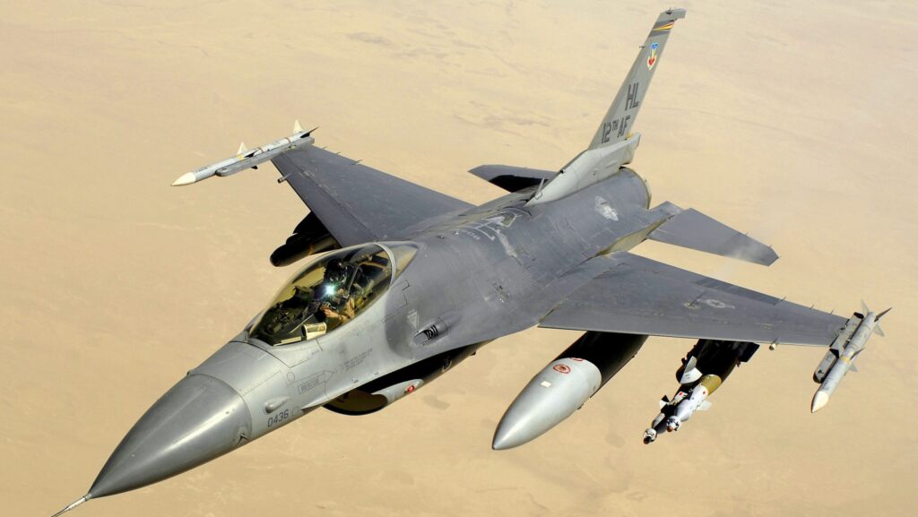 SUA trimit mai multe F-16 în România. MAE nu suflă nici un cuvânt