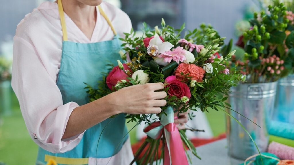 Simplu și elegant: Experiența de a comanda flori de la o florărie online
