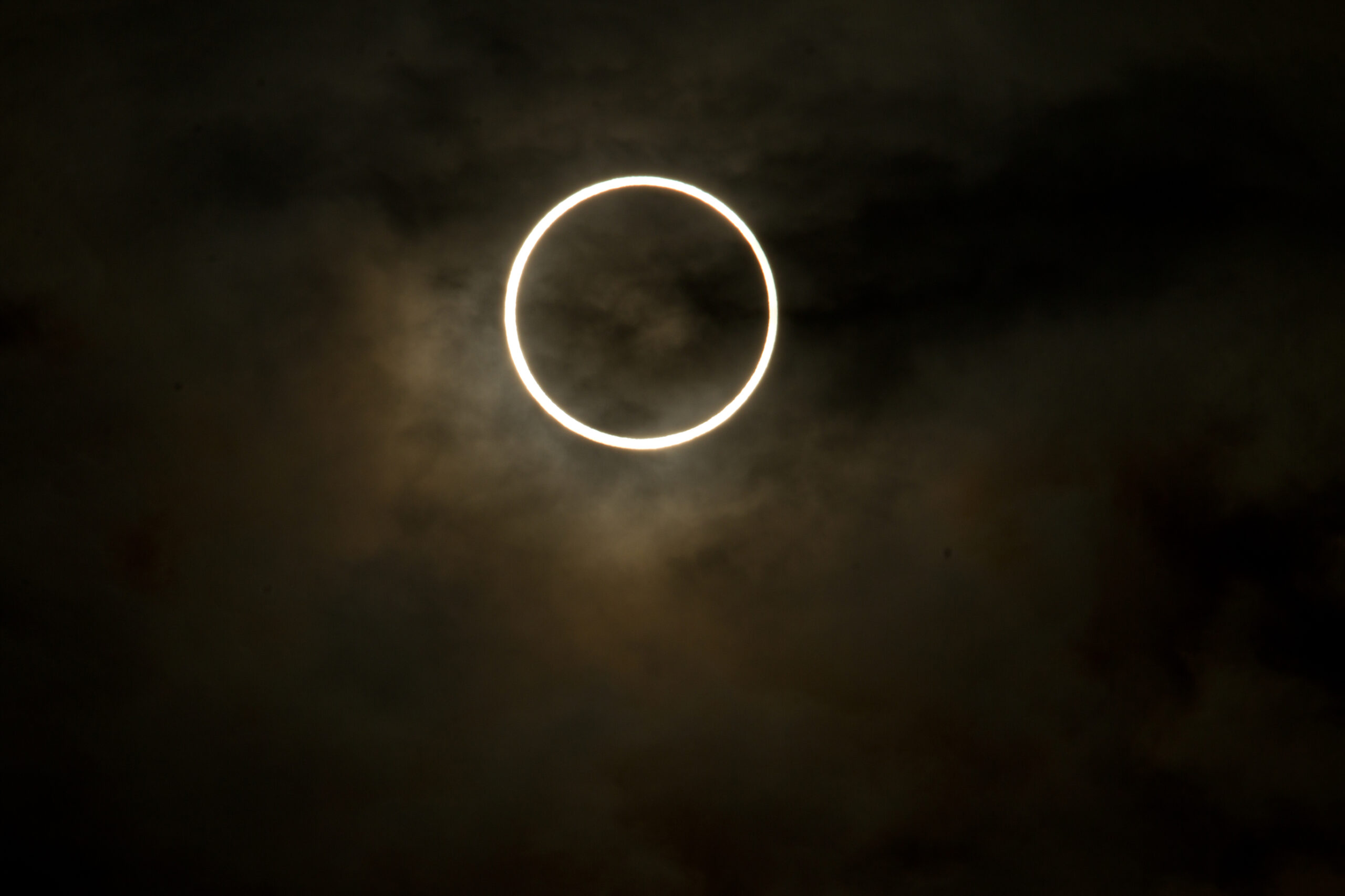 Eclipsă inelară de soare, SUA. 14 octombrie 2023