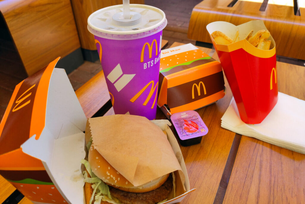 Secretul McDonalds, dezvăluit. Poți lua sos de Big Mac de la magazin. Unde se găsește