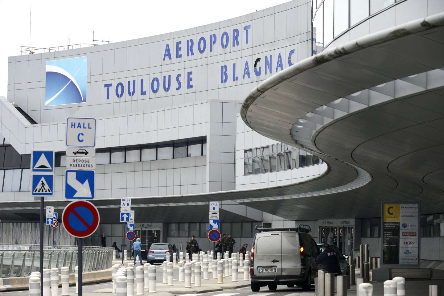 amenințări cu bombă pe aeroporturile din Franța
