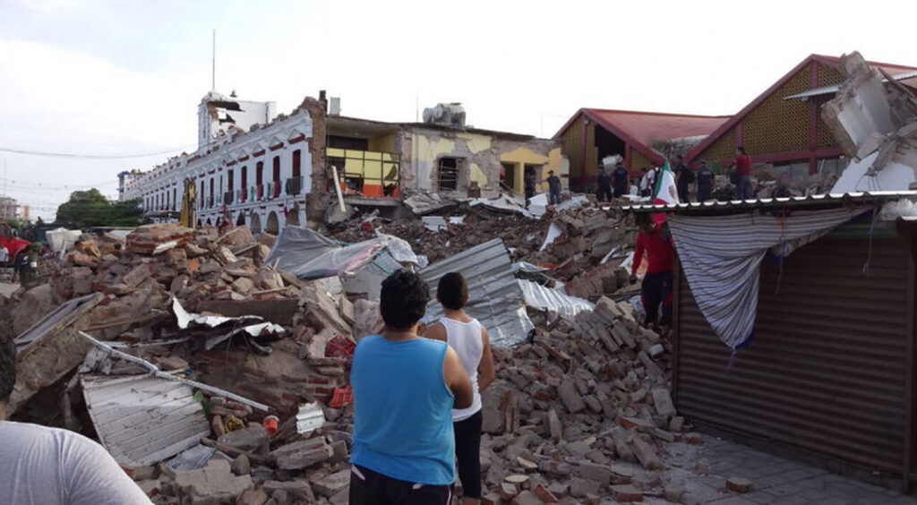 Cutremur puternic în Mexic. Oamenii au fugit, speriați, din case