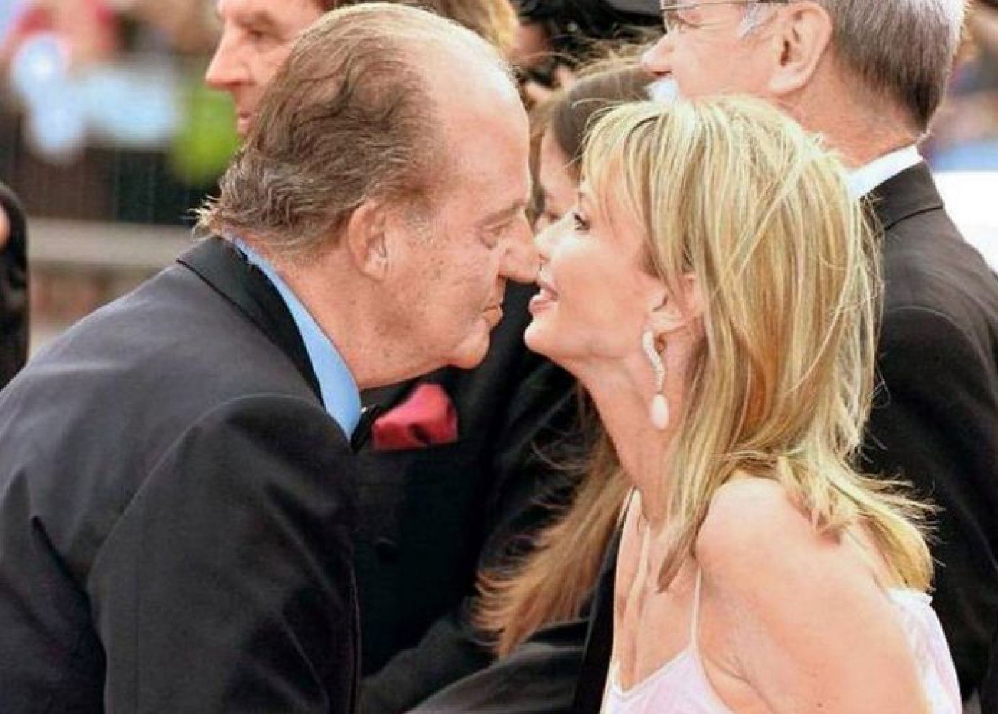 Fostul rege al Spaniei Juan Carlos scapă de problemele cu amanta. Ce planuri de viitor are