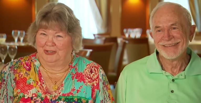 Cuplul de pensionari care a decis să își petreacă bătrânețea pe un vas de croazieră