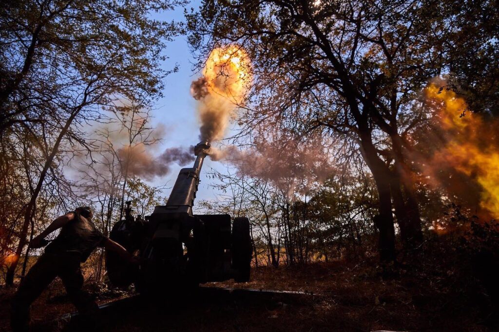 Război în Ucraina, ziua 615. Rușii au lansat drone kamikaze și au tras asupra Nikopol